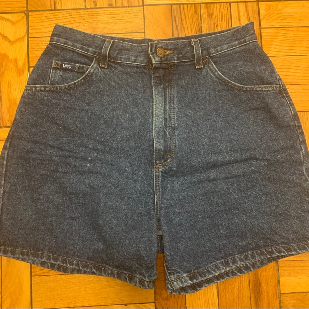 VINTAGE LEE DARK WASH MOM STYLE 80s SHORTS